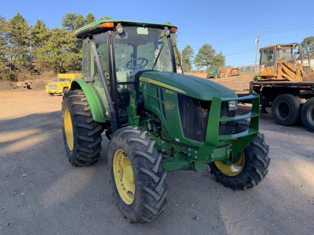Image of John Deere 5100E equipment image 2