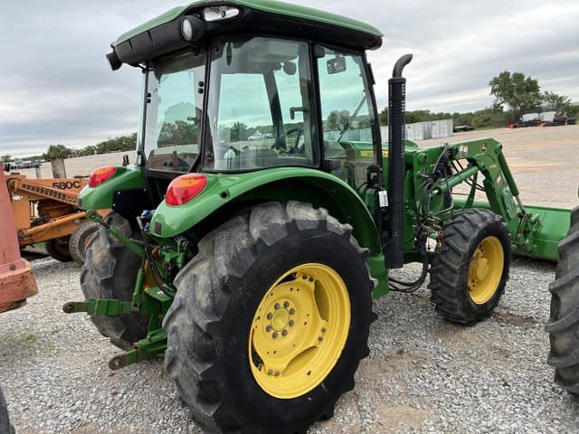 Image of John Deere 5100E equipment image 2