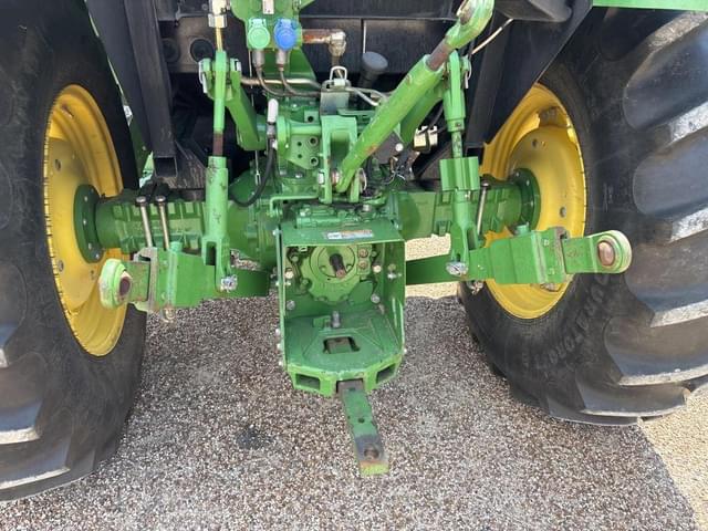 Image of John Deere 5100E equipment image 4