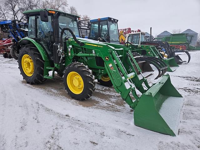 Image of John Deere 5100E equipment image 1