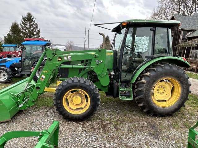 Image of John Deere 5100E equipment image 1