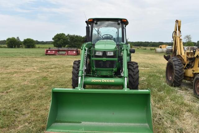 Image of John Deere 5100E equipment image 1