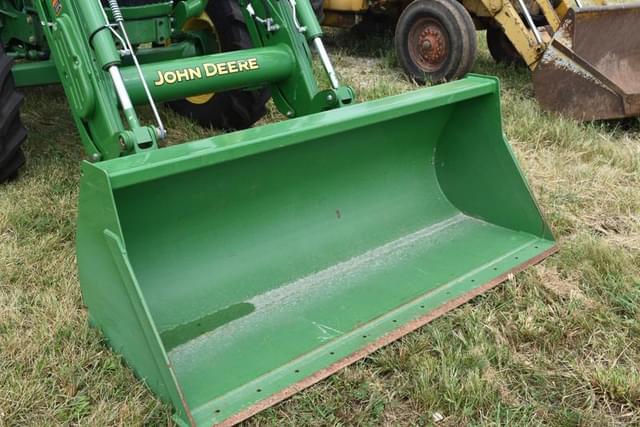 Image of John Deere 5100E equipment image 3