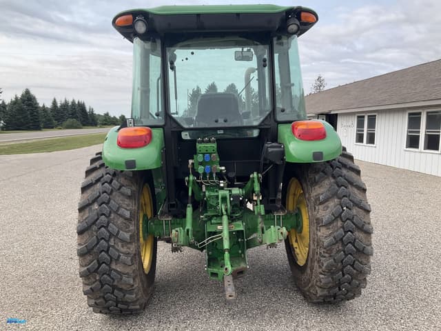 Image of John Deere 5100E equipment image 3
