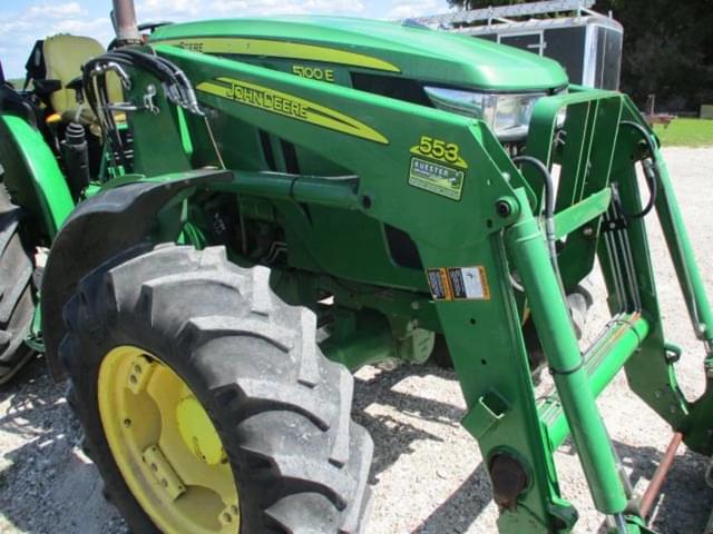 Image of John Deere 5100E equipment image 2
