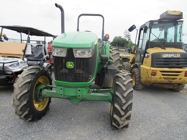 Image of John Deere 5100E equipment image 2