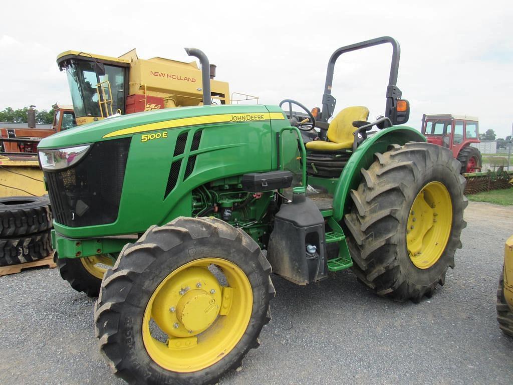 Image of John Deere 5100E Primary image