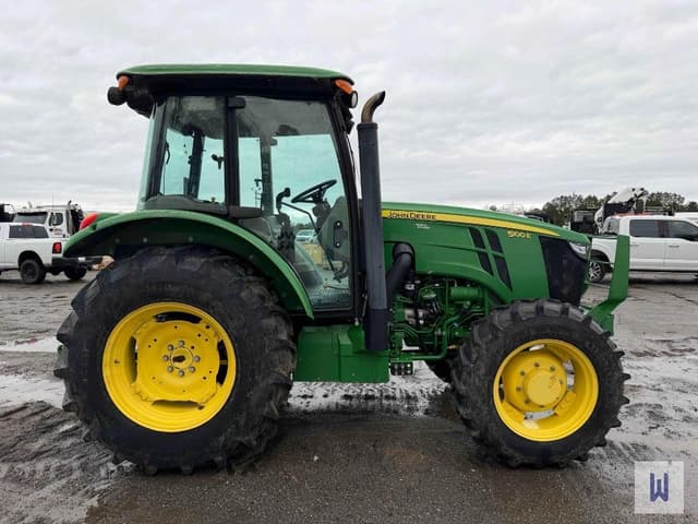 Image of John Deere 5100E equipment image 4