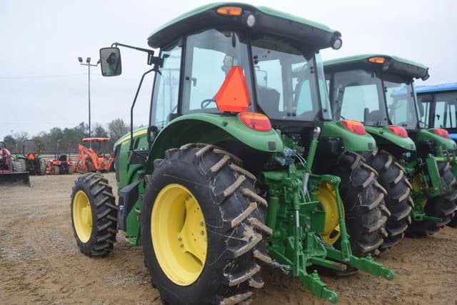 Image of John Deere 5100M equipment image 1