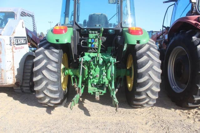 Image of John Deere 5100M equipment image 3