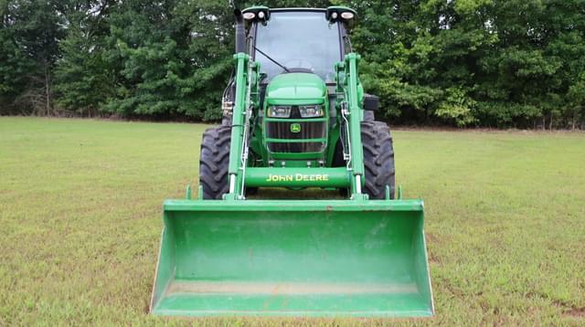 Image of John Deere 5100M equipment image 1
