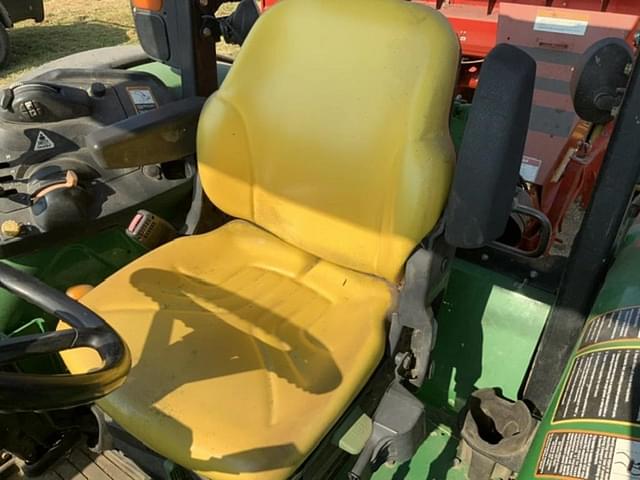 Image of John Deere 5100M equipment image 3