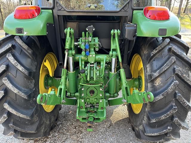 Image of John Deere 5100R equipment image 1