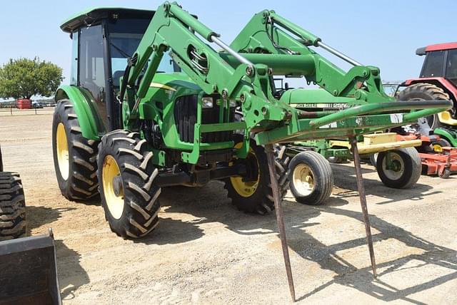 Image of John Deere 5101E equipment image 3