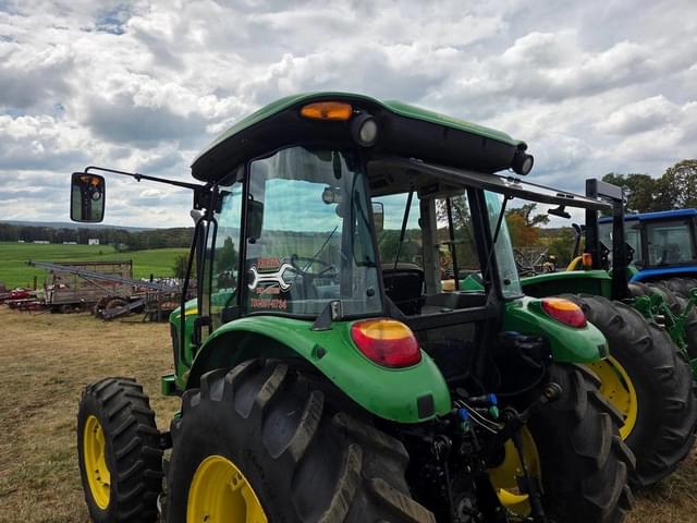 Image of John Deere 5101E equipment image 4