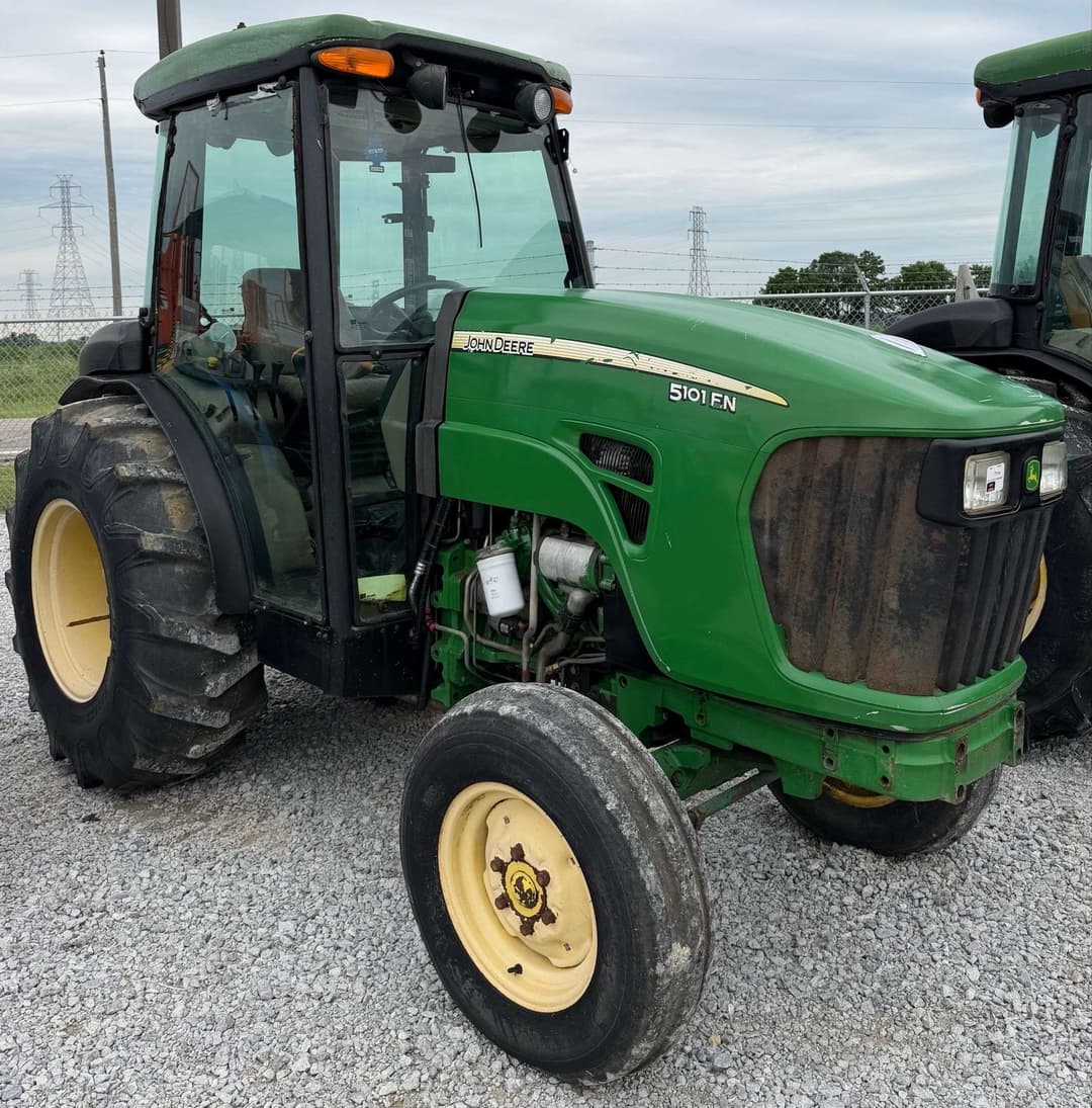Image of John Deere 5101EN Primary image