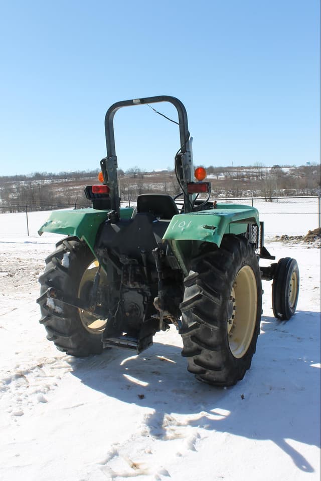 Image of John Deere 5103 equipment image 4
