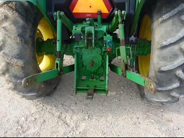 Image of John Deere 5103 equipment image 4