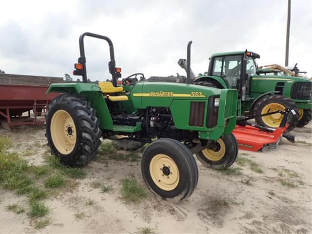 Image of John Deere 5103 equipment image 2