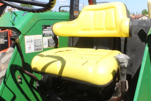Image of John Deere 5103 equipment image 4