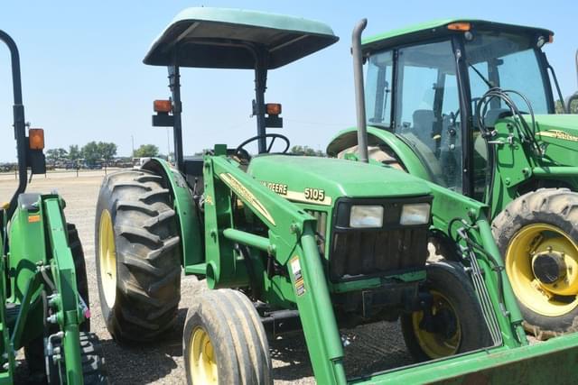 Image of John Deere 5105 equipment image 3