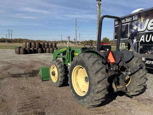 Image of John Deere 5105 equipment image 2