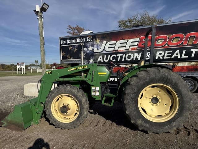 Image of John Deere 5105 equipment image 1