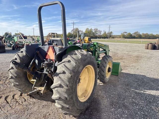Image of John Deere 5105 equipment image 4