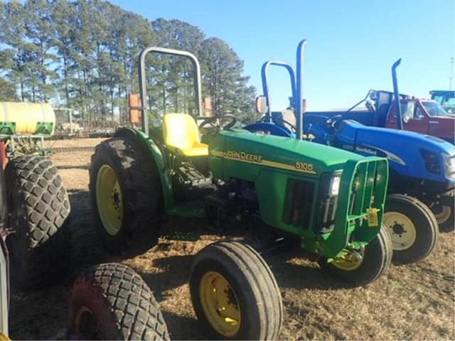 Image of John Deere 5105 equipment image 1