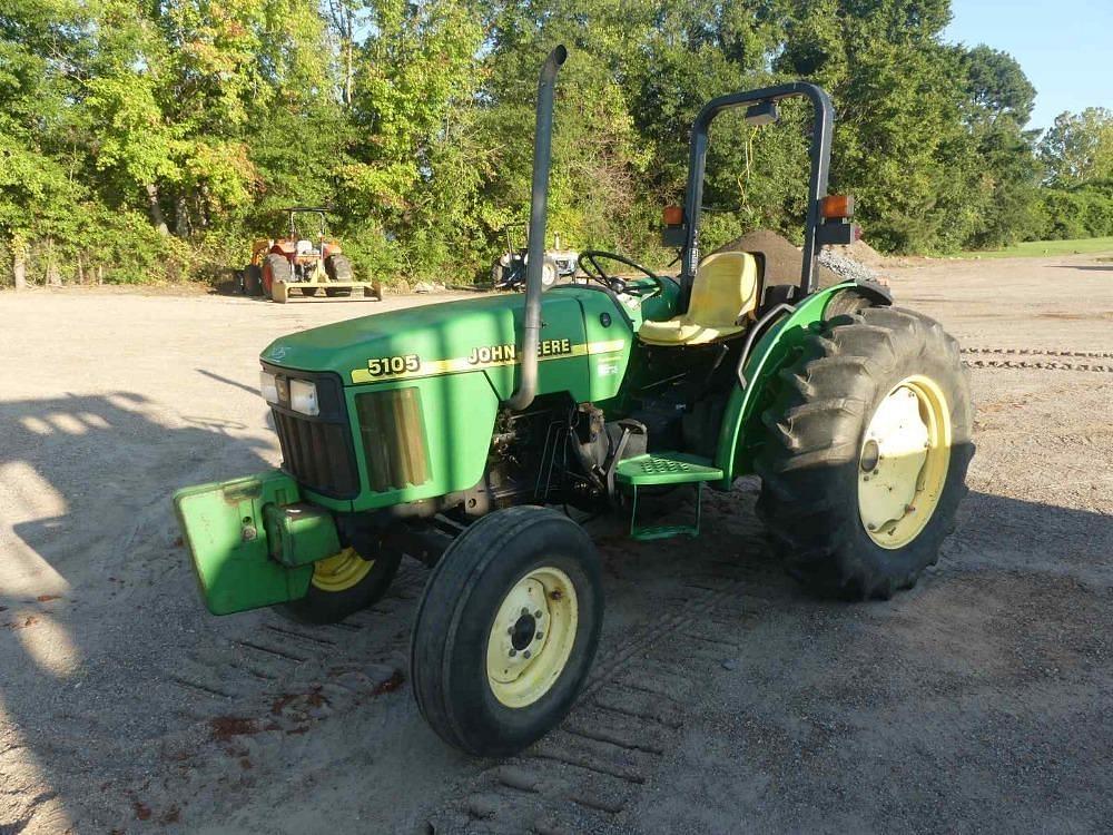 Image of John Deere 5105 Primary image