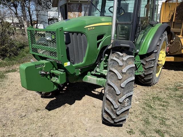 Image of John Deere 5105M equipment image 2