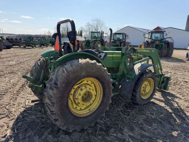 Image of John Deere 5105M equipment image 4