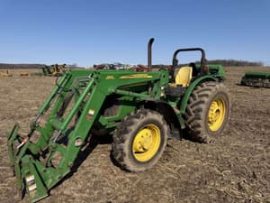 John Deere 5105M Image