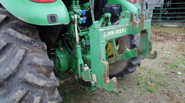 Image of John Deere 5115M equipment image 2