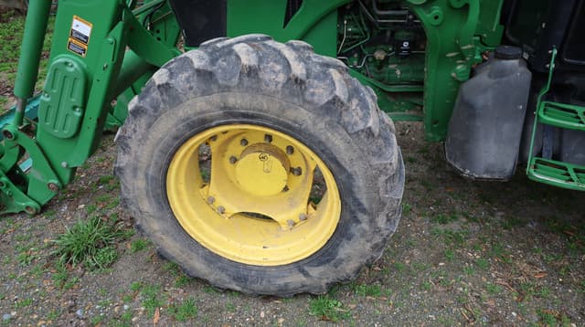 Image of John Deere 5115M equipment image 3