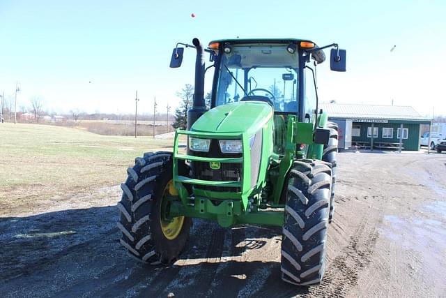 Image of John Deere 5115M equipment image 1