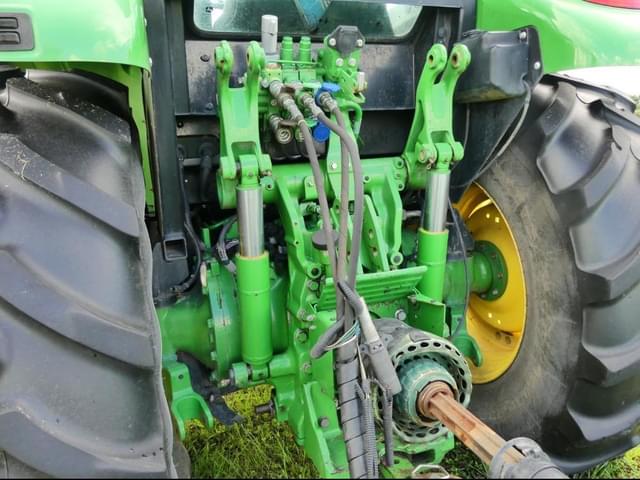 Image of John Deere 5115M equipment image 4