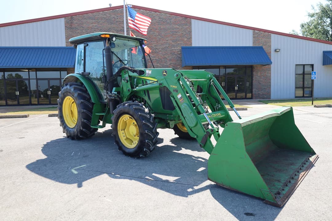 Image of John Deere 5115M Primary image
