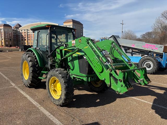 Image of John Deere 5115M equipment image 1