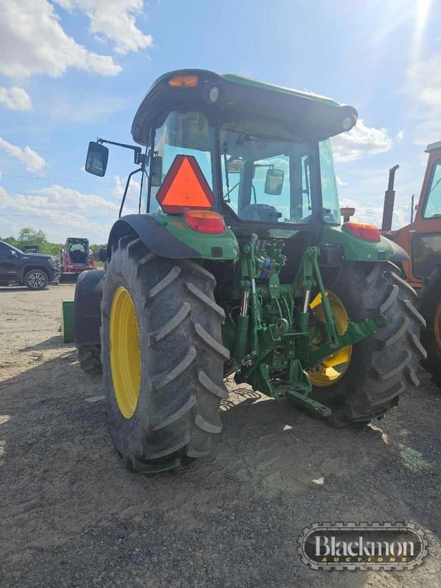 Image of John Deere 5115M equipment image 4