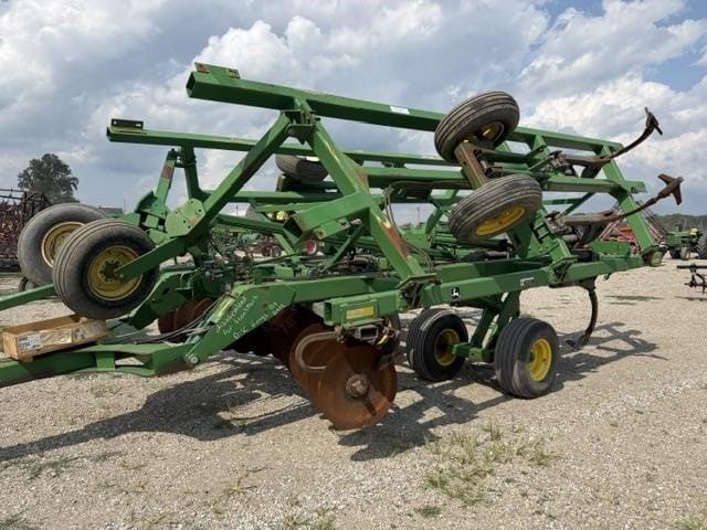 John Deere 512 Equipment Image0
