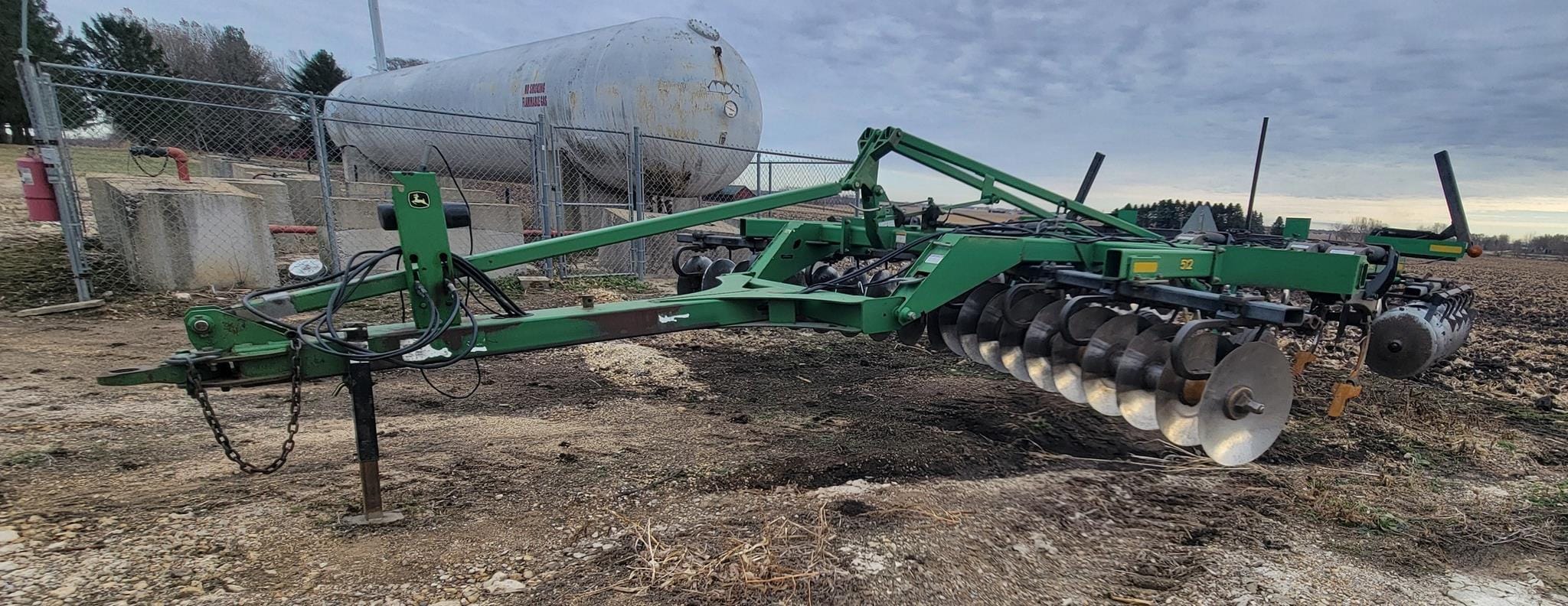 John Deere 512 Equipment Image0