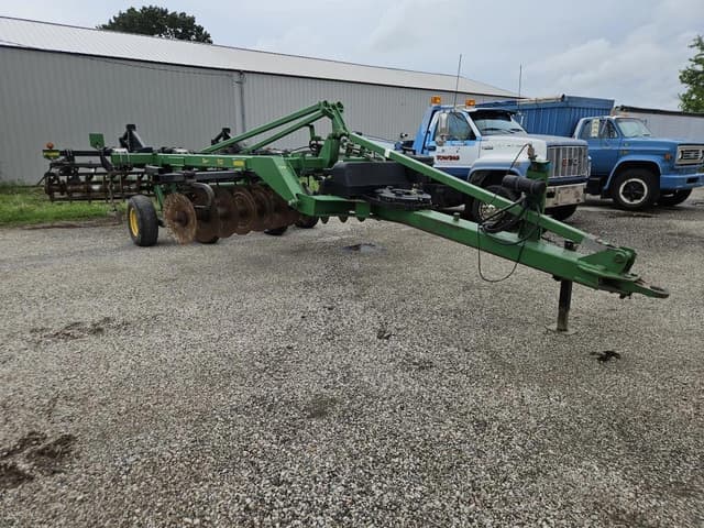 Image of John Deere 512 equipment image 1