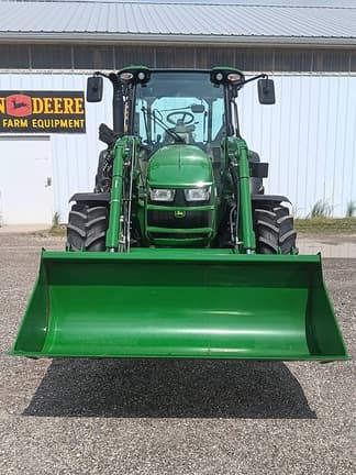 Image of John Deere 5125R equipment image 2