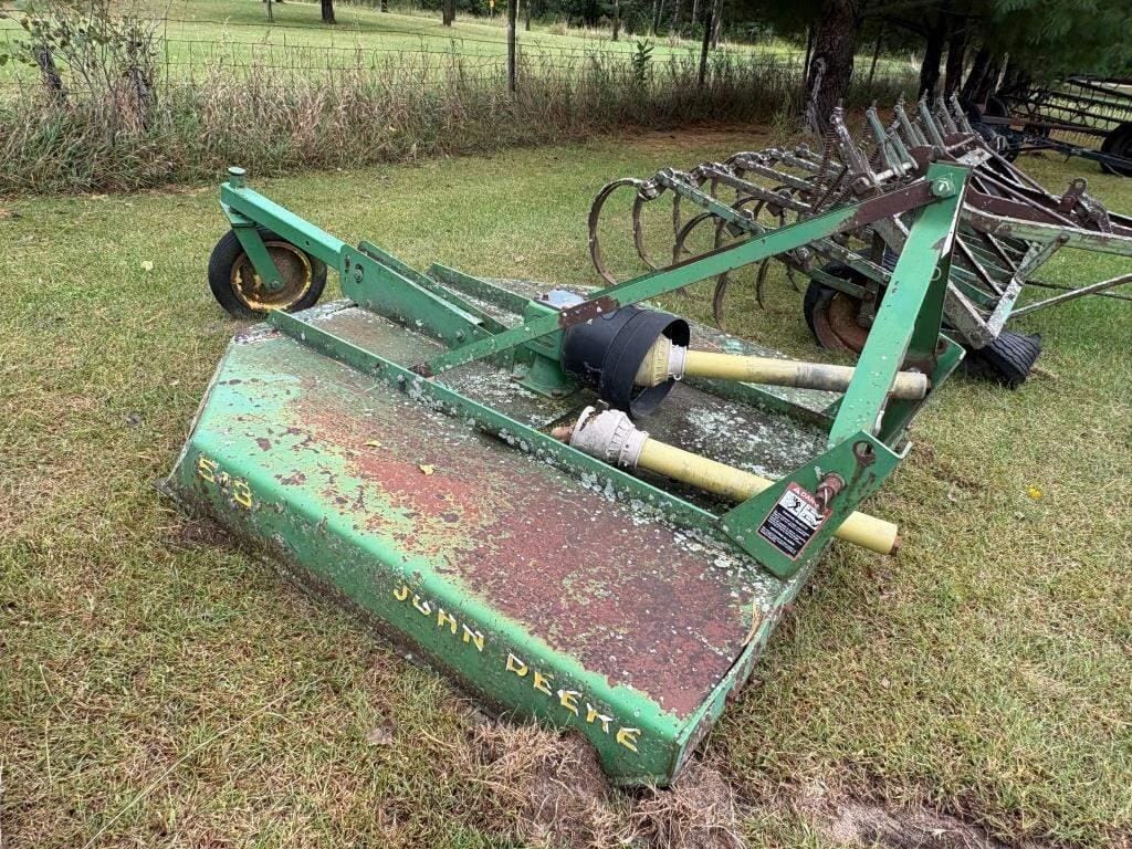 John Deere 513 Equipment Image0