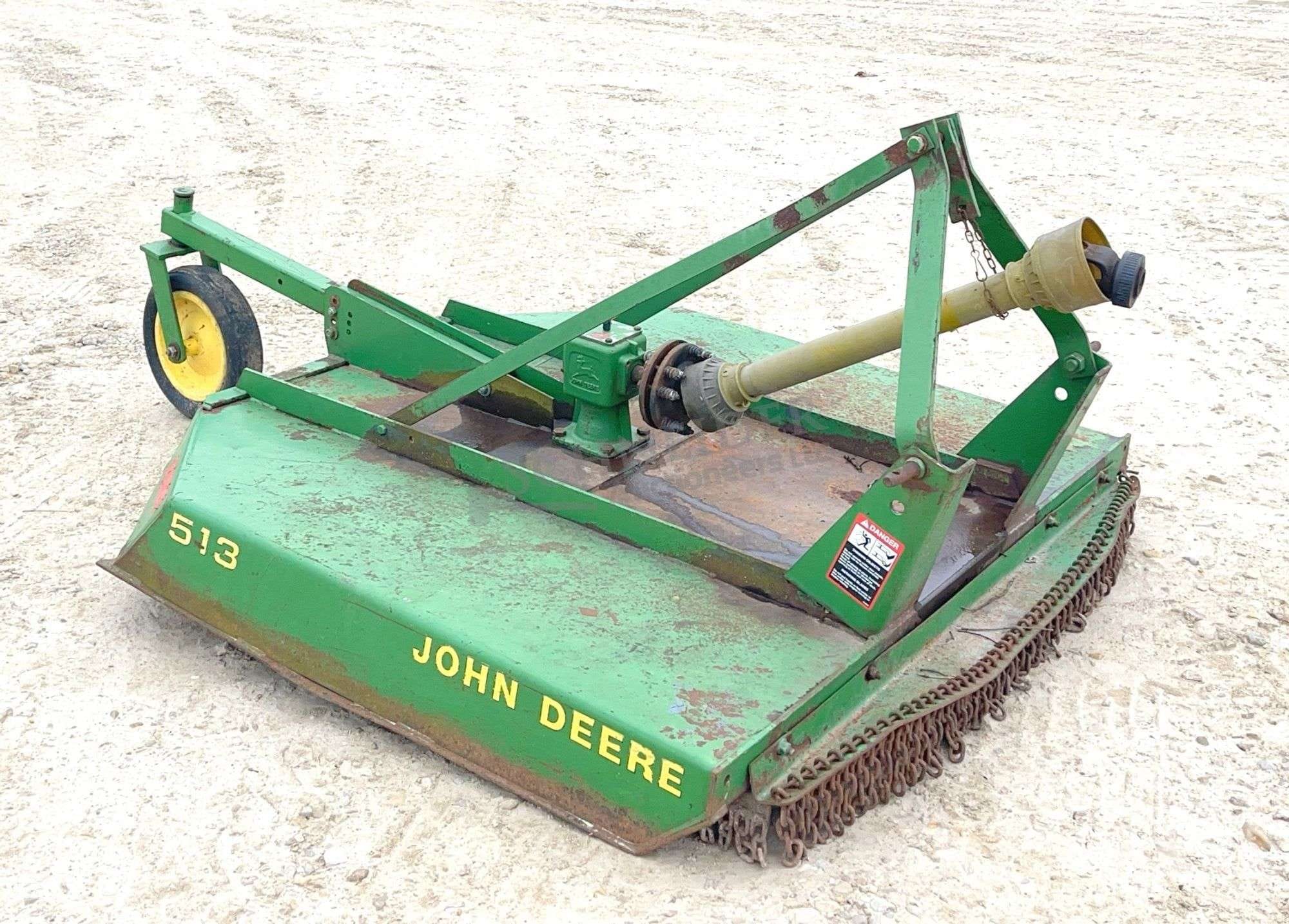 John Deere 513 Equipment Image0