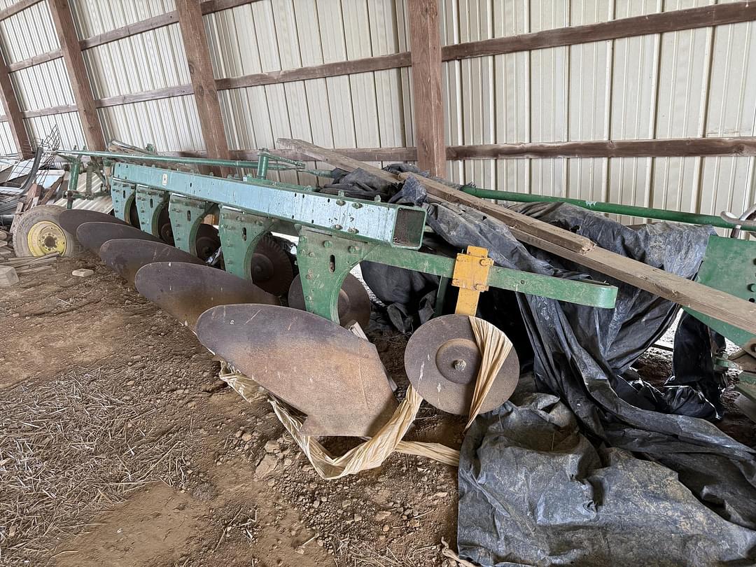 Image of John Deere 516 Primary image