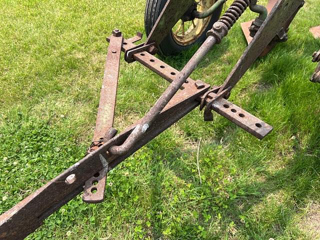 Image of John Deere 52 equipment image 4