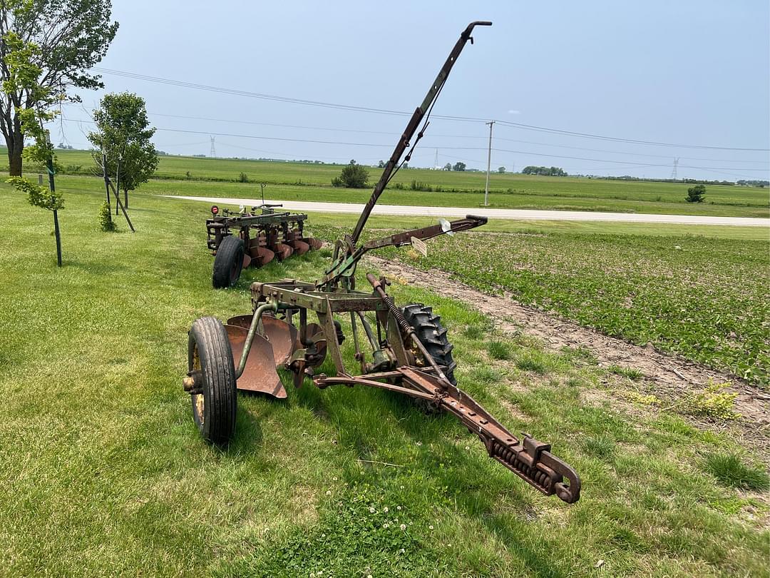 Image of John Deere 52 Primary image
