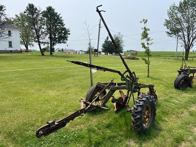 Image of John Deere 52 equipment image 1